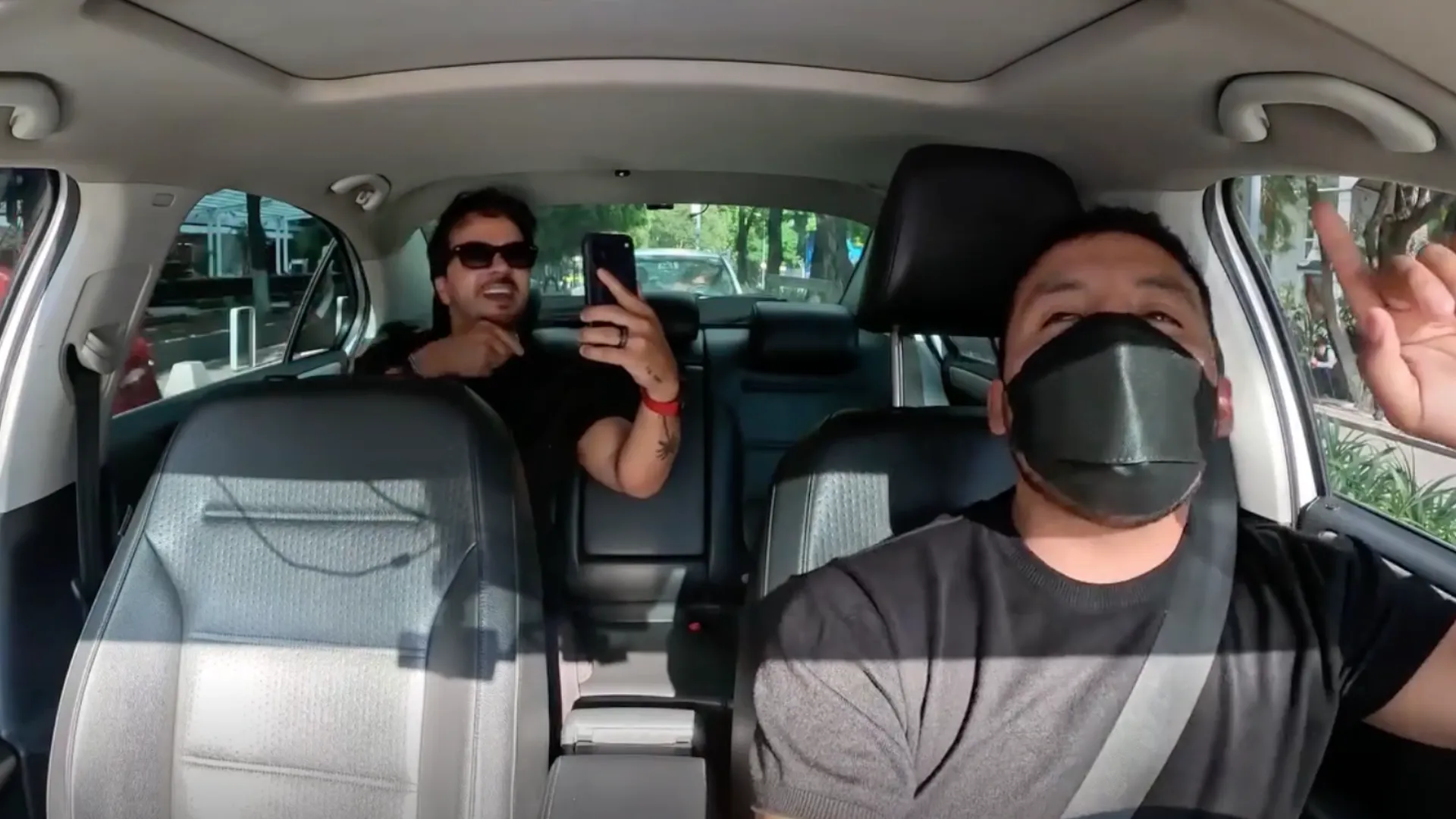 Luis Fonsi MX.webp