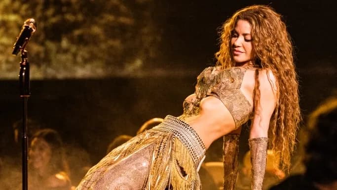 Así fue la impactante presentación de Shakira en los premios Grammy